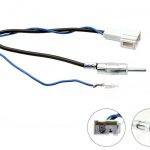 CONNECTS2 Honda DIN Antenna Adapter