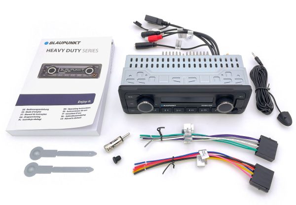 BLAUPUNKT Dubai 424 DAB BT 24V Truck Stereo with Bluetooth / USB / DAB / CD / AUX CarRadio.ie