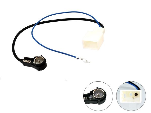 CONNECTS2 Toyota Aerial - ISO Antenna Adapter